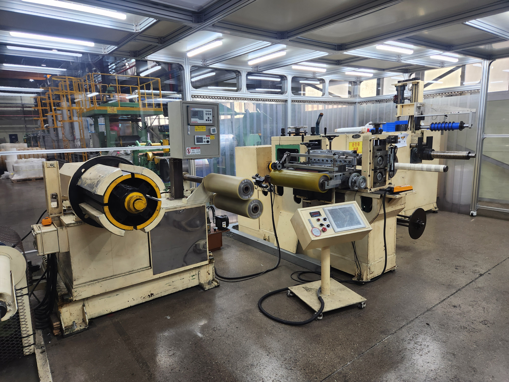 Backsan Machinery ( Korea ) No Loop,  Magnetic Core Tension Control Precious Slitter - ASKINDEX 코리아