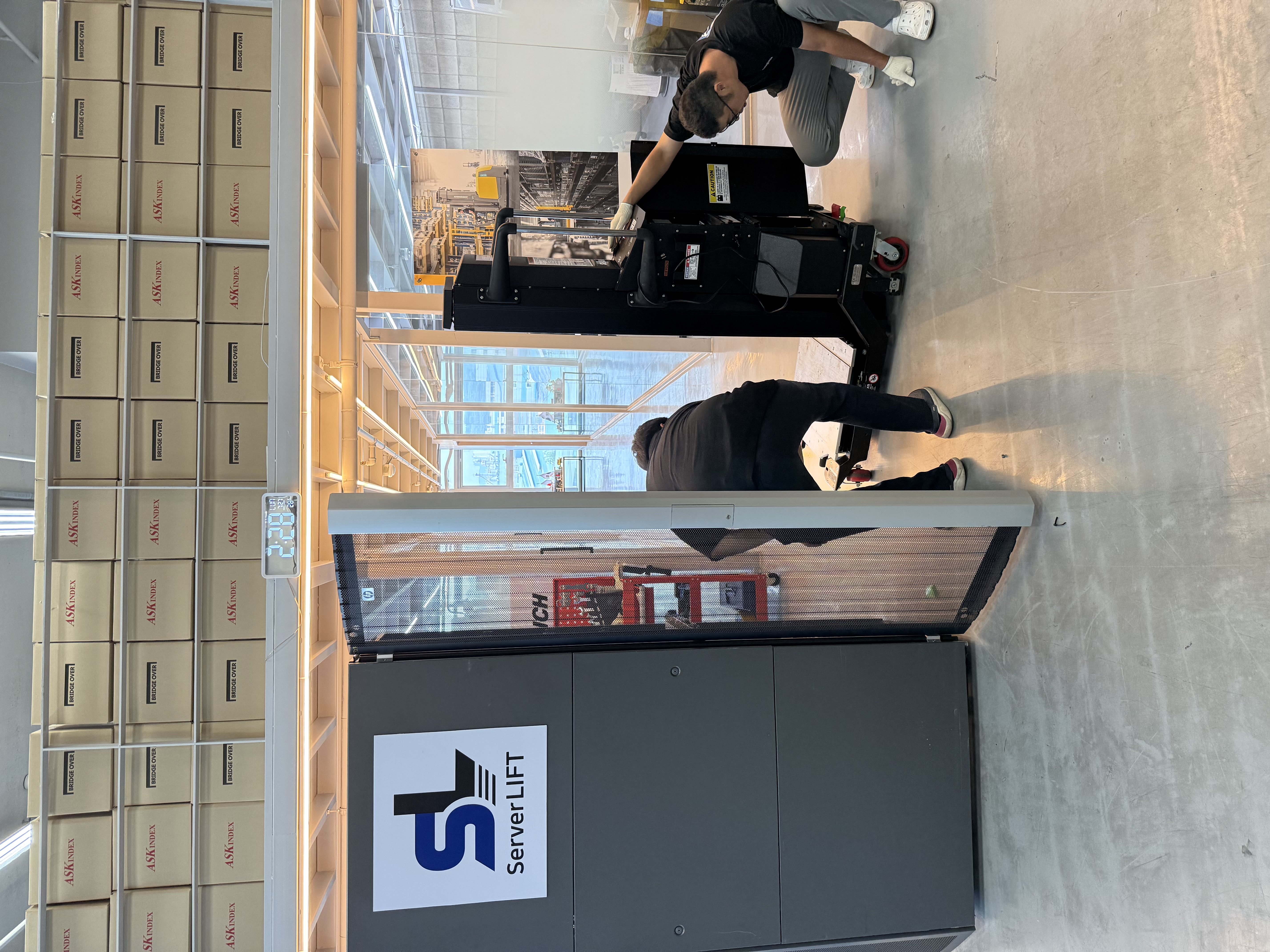 서버리프트 / ServerLIFT SL-500X 데이터센터 전동리프트 /  Data Center Electric Lift 상세 이미지 - ASKINDEX 코리아